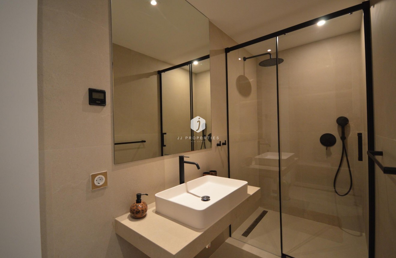 Aus zweiter Hand - Villa -
Algorfa - Comunidad Valenciana