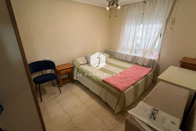 Segunda mano - Apartamento / piso -
Torrevieja - PARQUE DE LAS NACIONES