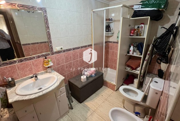 Segunda mano - Apartamento / piso -
Torrevieja - PARQUE DE LAS NACIONES