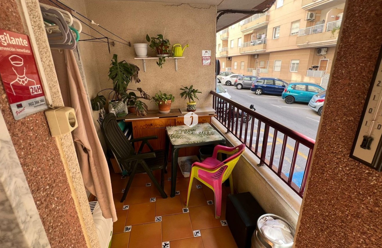 Segunda mano - Apartamento / piso -
Torrevieja - PARQUE DE LAS NACIONES