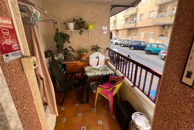 Segunda mano - Apartamento / piso -
Torrevieja - PARQUE DE LAS NACIONES