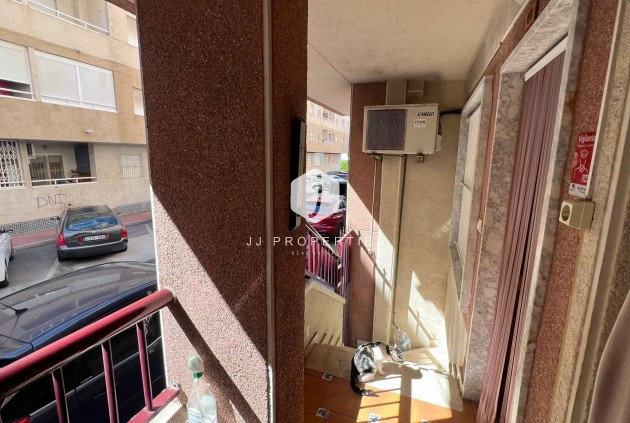 Segunda mano - Apartamento / piso -
Torrevieja - PARQUE DE LAS NACIONES