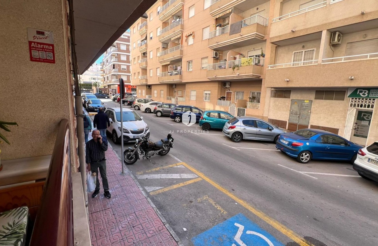 Segunda mano - Apartamento / piso -
Torrevieja - PARQUE DE LAS NACIONES