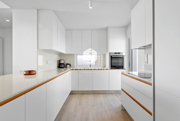 Aus zweiter Hand - Villa -
San Miguel de Salinas - Inland