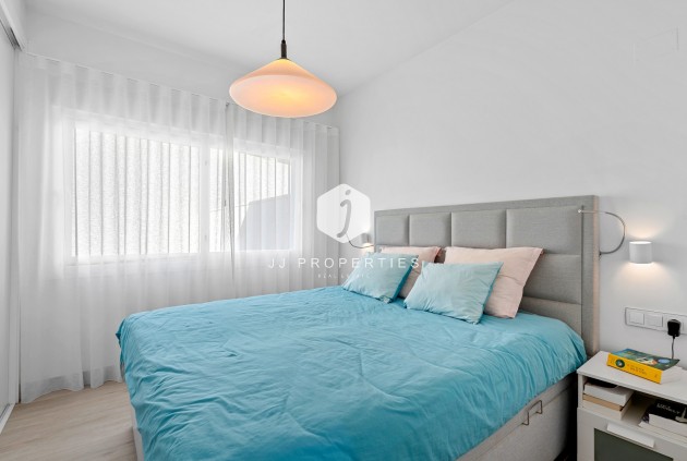 Aus zweiter Hand - Villa -
San Miguel de Salinas - Inland