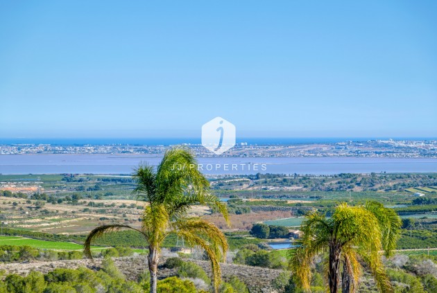 Aus zweiter Hand - Villa -
San Miguel de Salinas - Inland