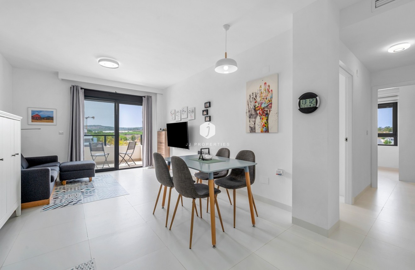 Aus zweiter Hand - Wohnung -
San Miguel de Salinas - Inland