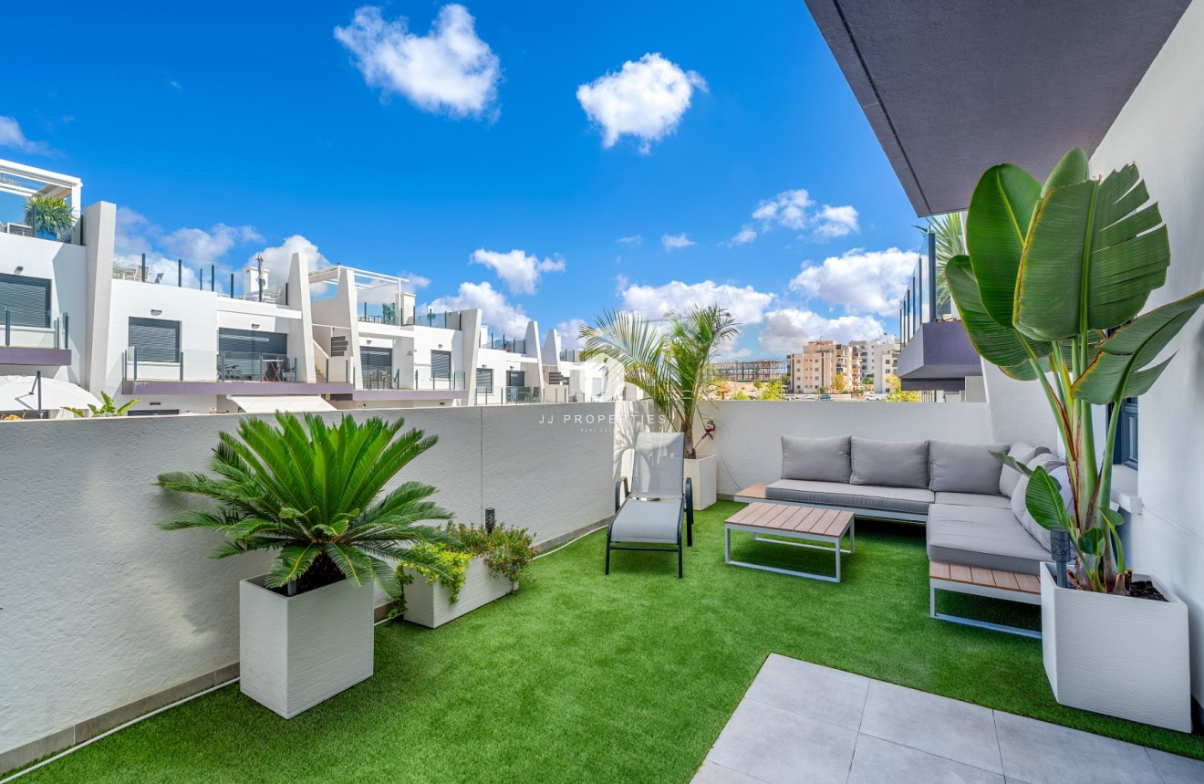 Segunda mano - Apartamento / piso -
San Miguel de Salinas - Inland