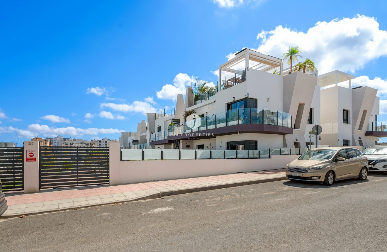 Segunda mano - Apartamento / piso -
San Miguel de Salinas - Inland