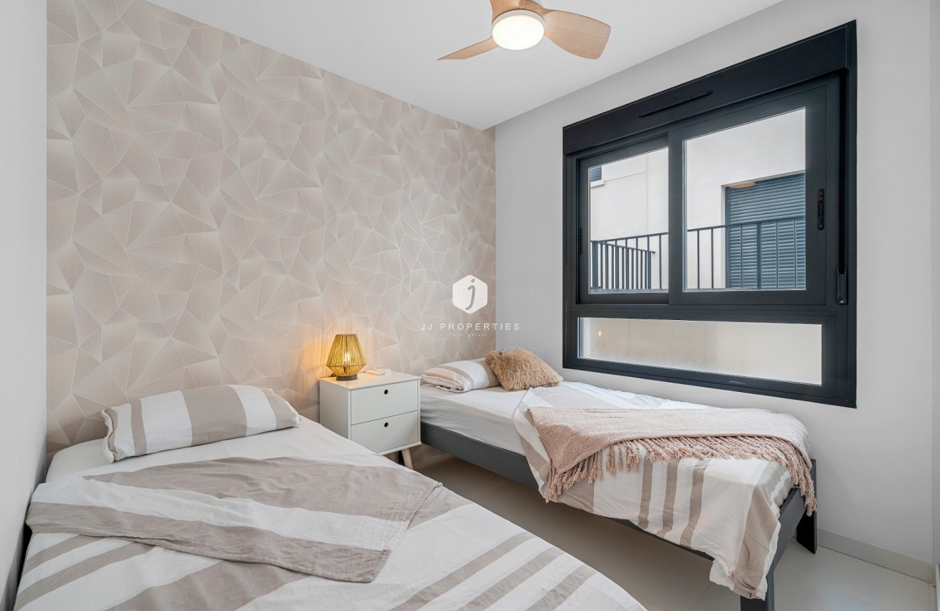 Segunda mano - Apartamento / piso -
San Miguel de Salinas - Inland