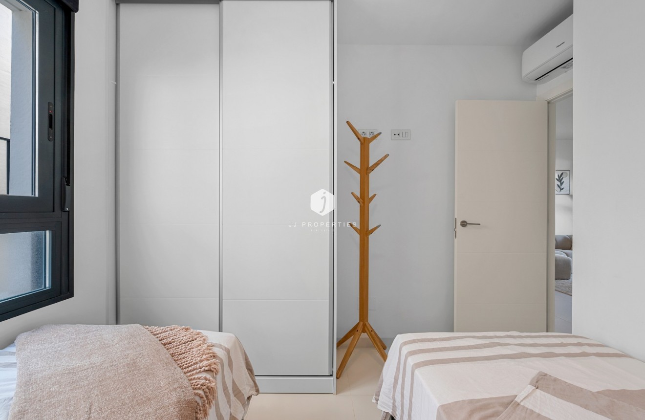 Segunda mano - Apartamento / piso -
San Miguel de Salinas - Inland