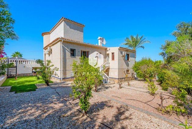 Z drugiej ręki - Villa -
Almoradí - Inland