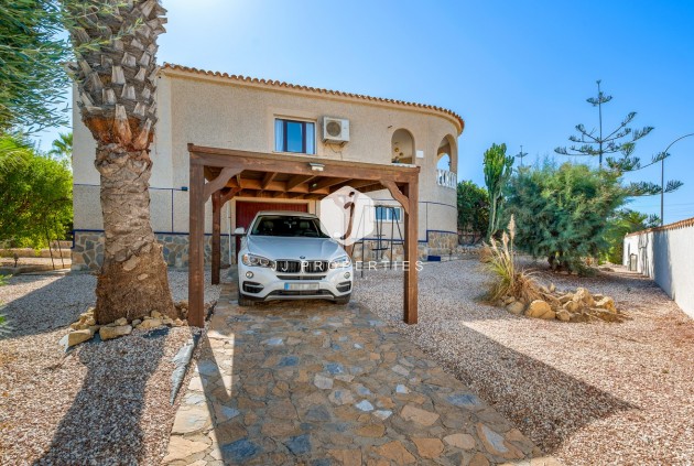 Z drugiej ręki - Villa -
Almoradí - Inland