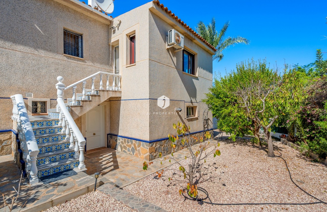 Z drugiej ręki - Villa -
Almoradí - Inland