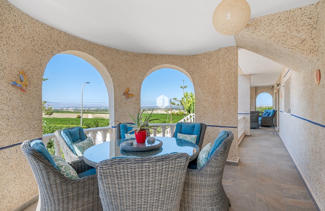 Z drugiej ręki - Villa -
Almoradí - Inland