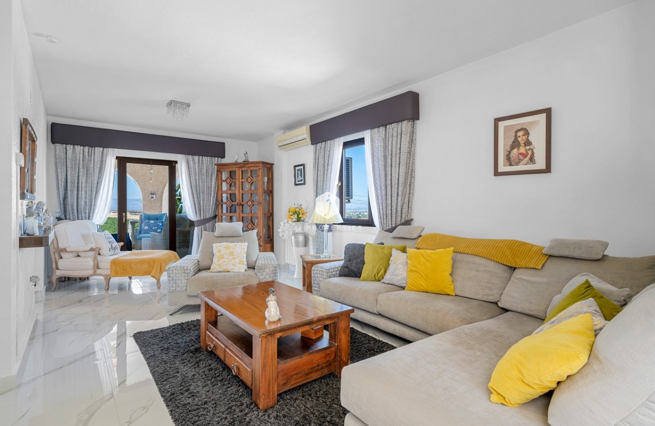 Z drugiej ręki - Villa -
Almoradí - Inland