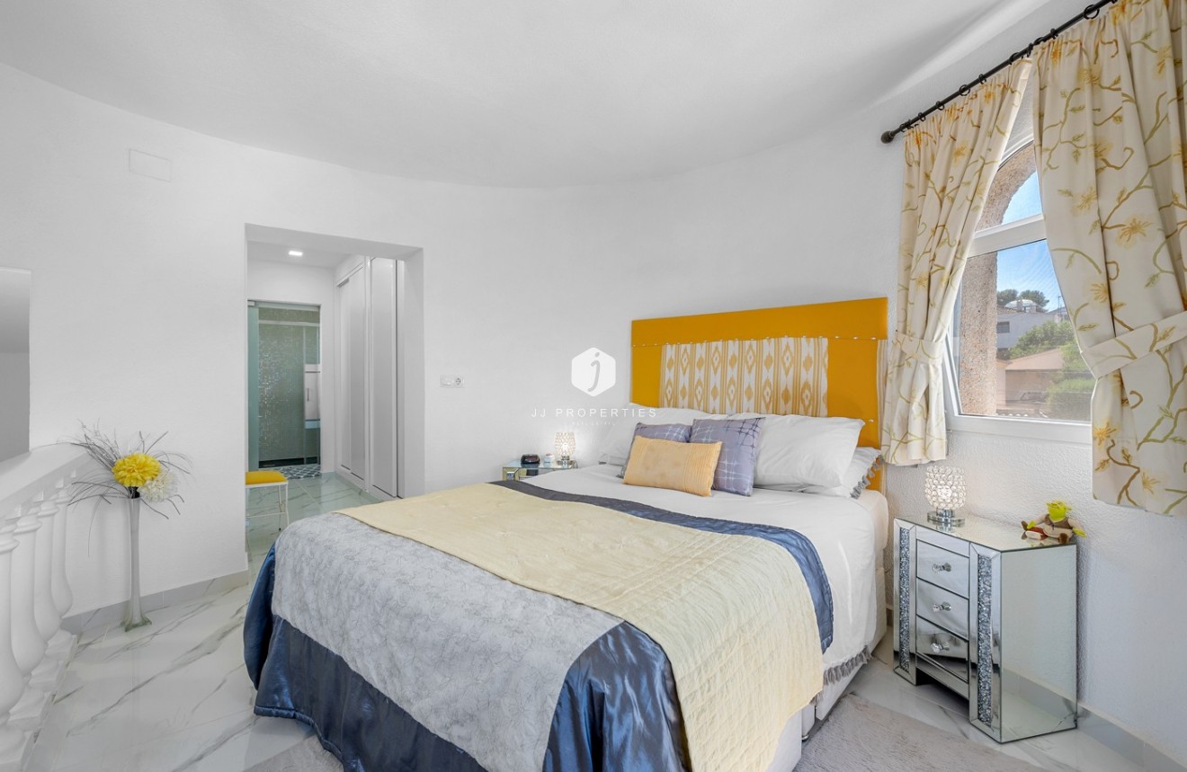 Z drugiej ręki - Villa -
Almoradí - Inland