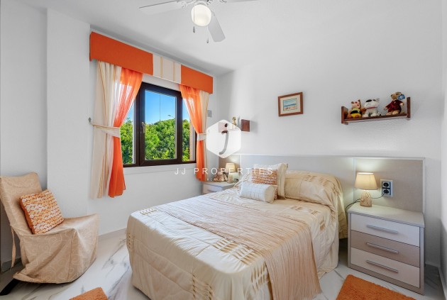 Z drugiej ręki - Villa -
Almoradí - Inland