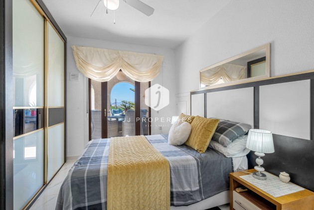 Z drugiej ręki - Villa -
Almoradí - Inland