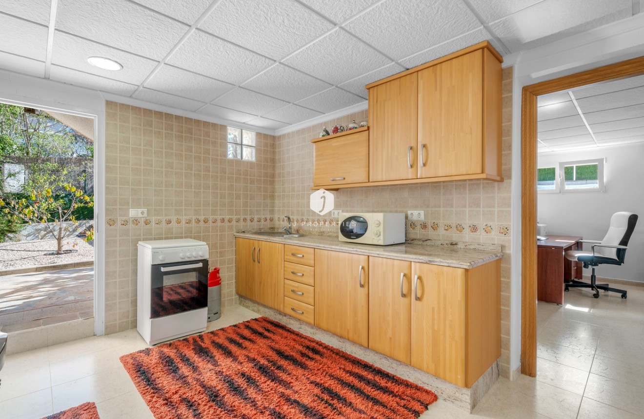 Z drugiej ręki - Villa -
Almoradí - Inland