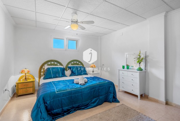 Z drugiej ręki - Villa -
Almoradí - Inland