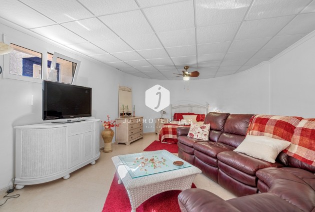 Z drugiej ręki - Villa -
Almoradí - Inland