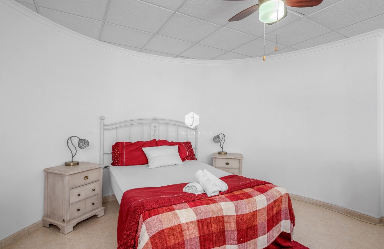 Z drugiej ręki - Villa -
Almoradí - Inland