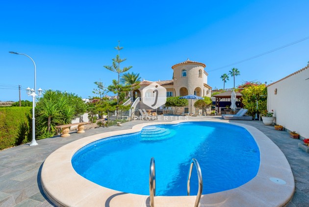 Z drugiej ręki - Villa -
Almoradí - Inland