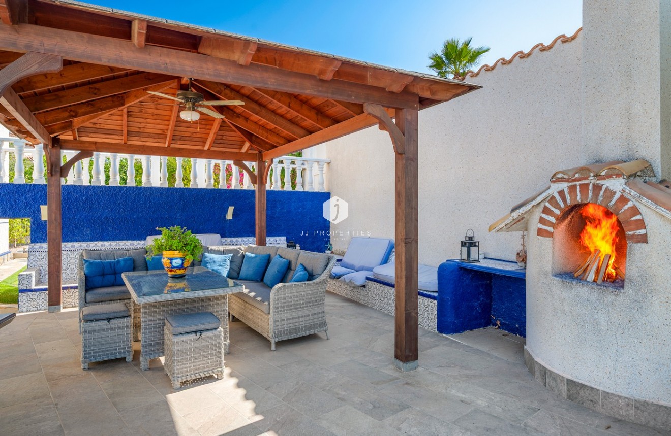 Z drugiej ręki - Villa -
Almoradí - Inland