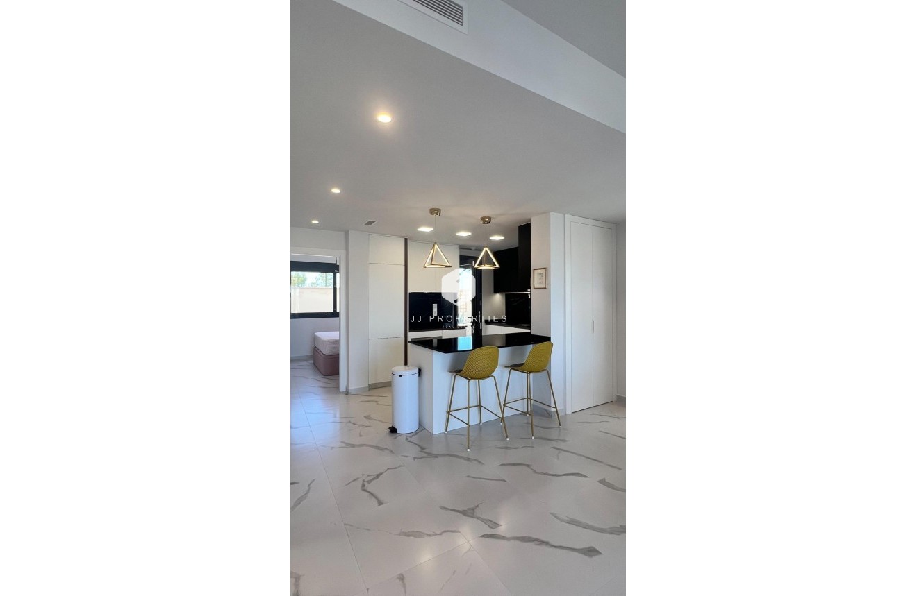 Segunda mano - Apartamento / piso -
San Miguel de Salinas - Bellavista