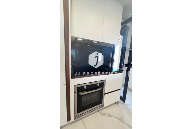 Segunda mano - Apartamento / piso -
San Miguel de Salinas - Bellavista