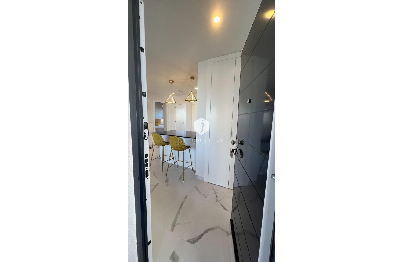 Segunda mano - Apartamento / piso -
San Miguel de Salinas - Bellavista