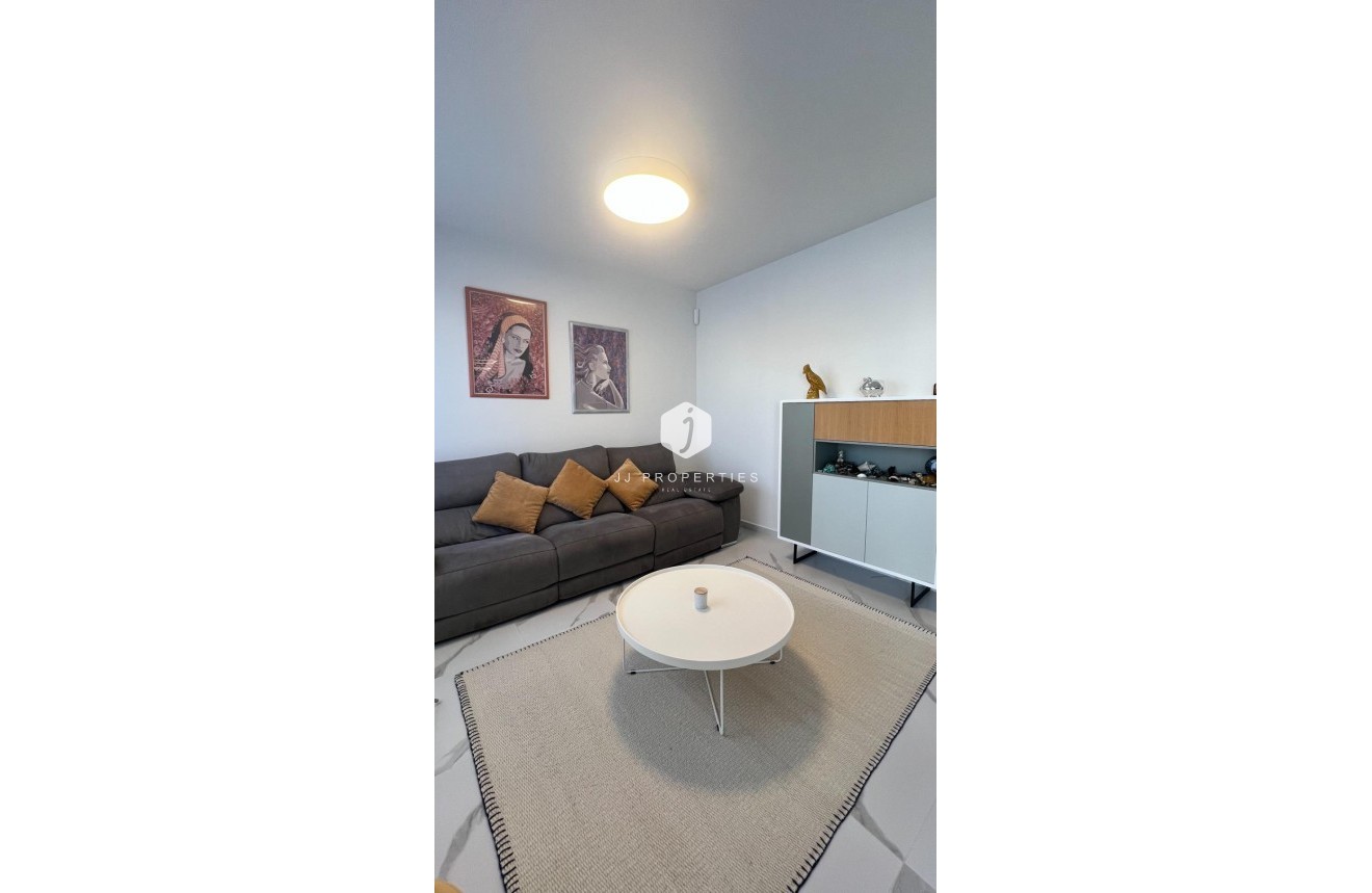 Segunda mano - Apartamento / piso -
San Miguel de Salinas - Bellavista