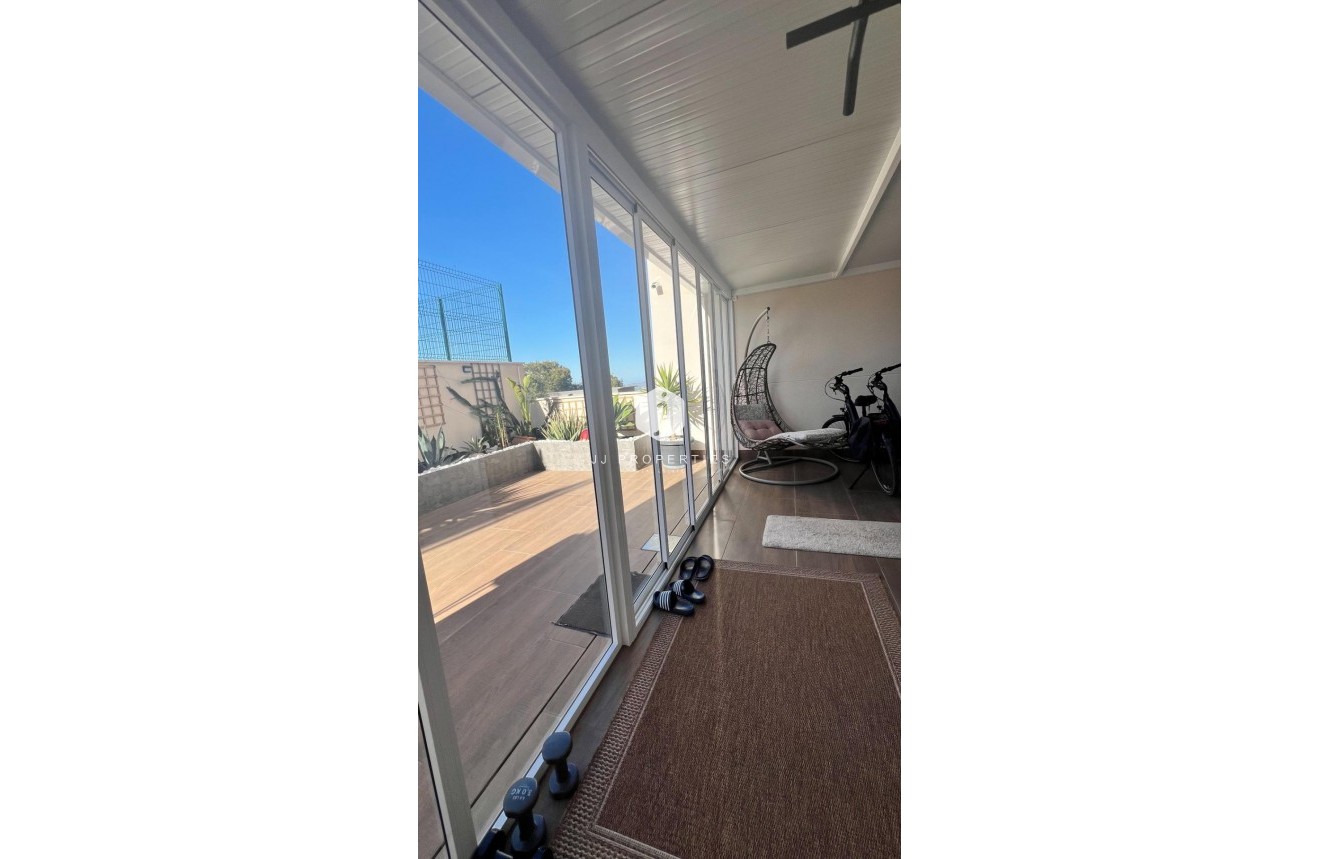 Segunda mano - Apartamento / piso -
San Miguel de Salinas - Bellavista