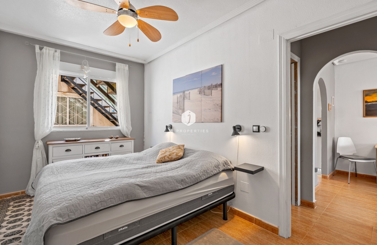 Segunda mano - Bungalow -
Orihuela Costa - Costa Blanca