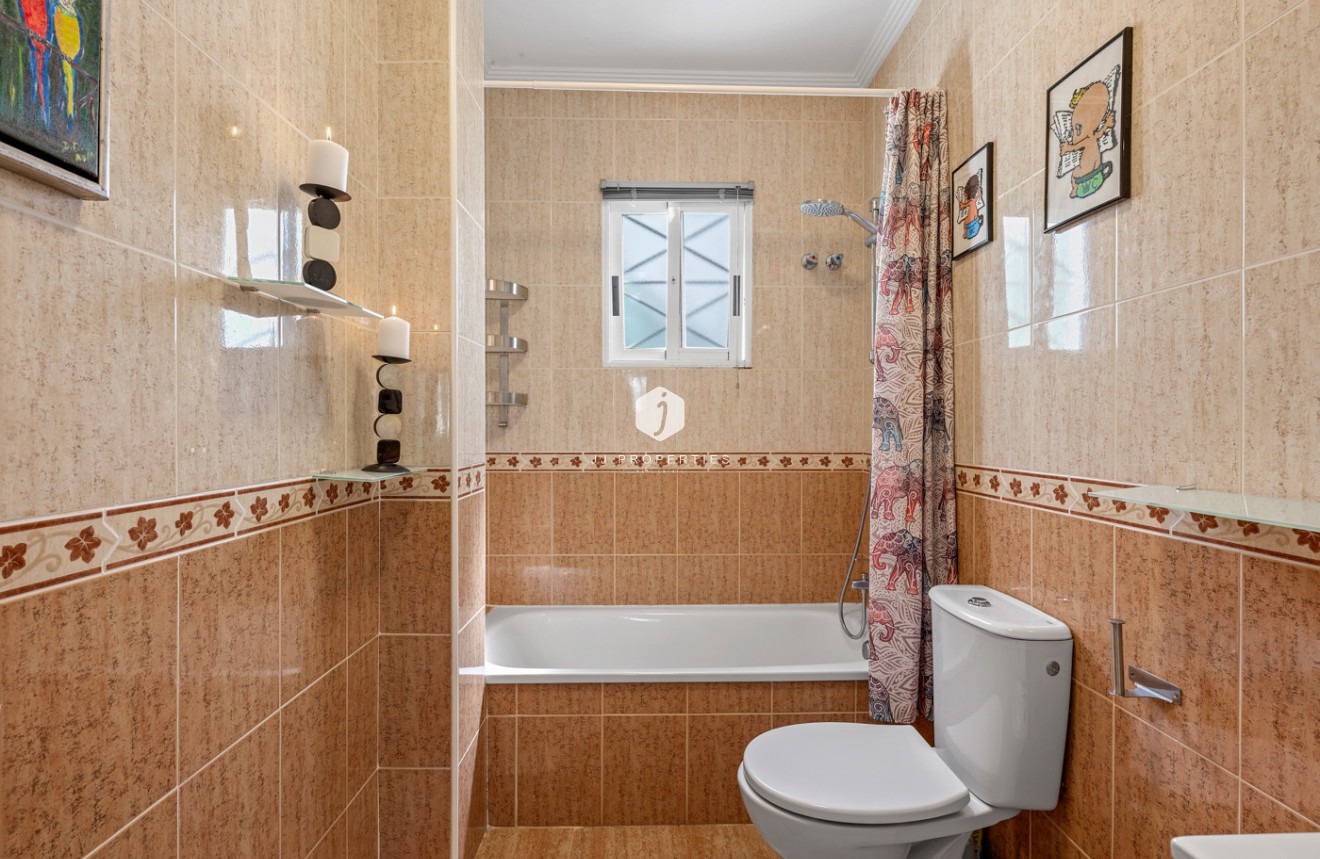 Segunda mano - Bungalow -
Orihuela Costa - Costa Blanca