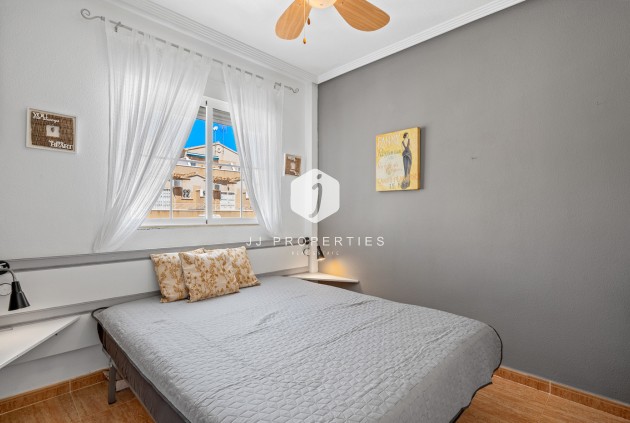 Segunda mano - Bungalow -
Orihuela Costa - Costa Blanca