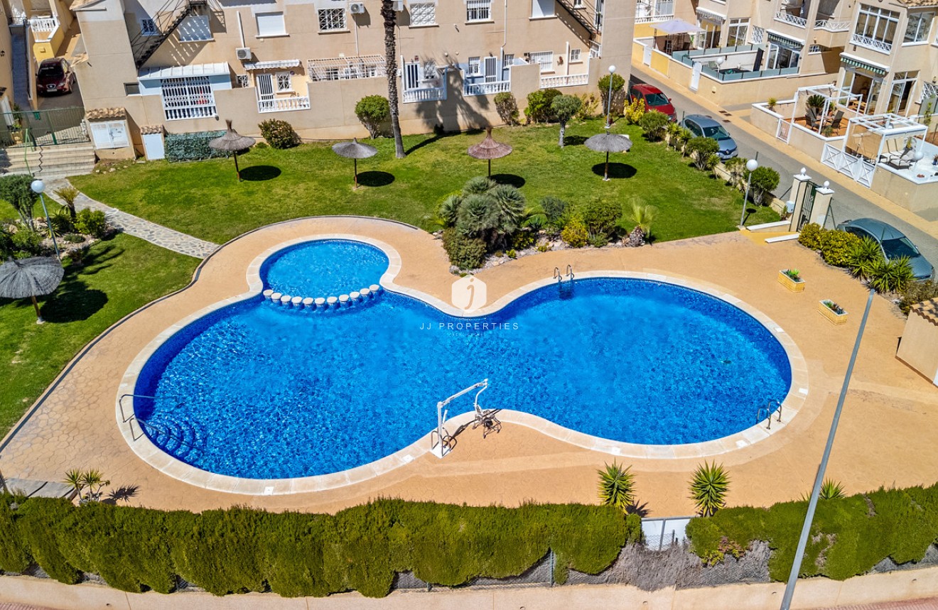 Segunda mano - Bungalow -
Orihuela Costa - Costa Blanca