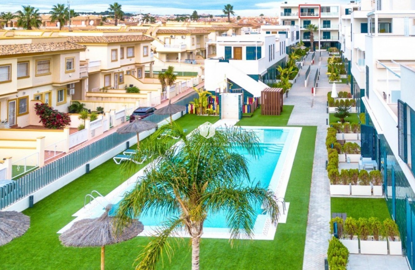 Aus zweiter Hand - Wohnung -
Orihuela Costa - Costa Blanca