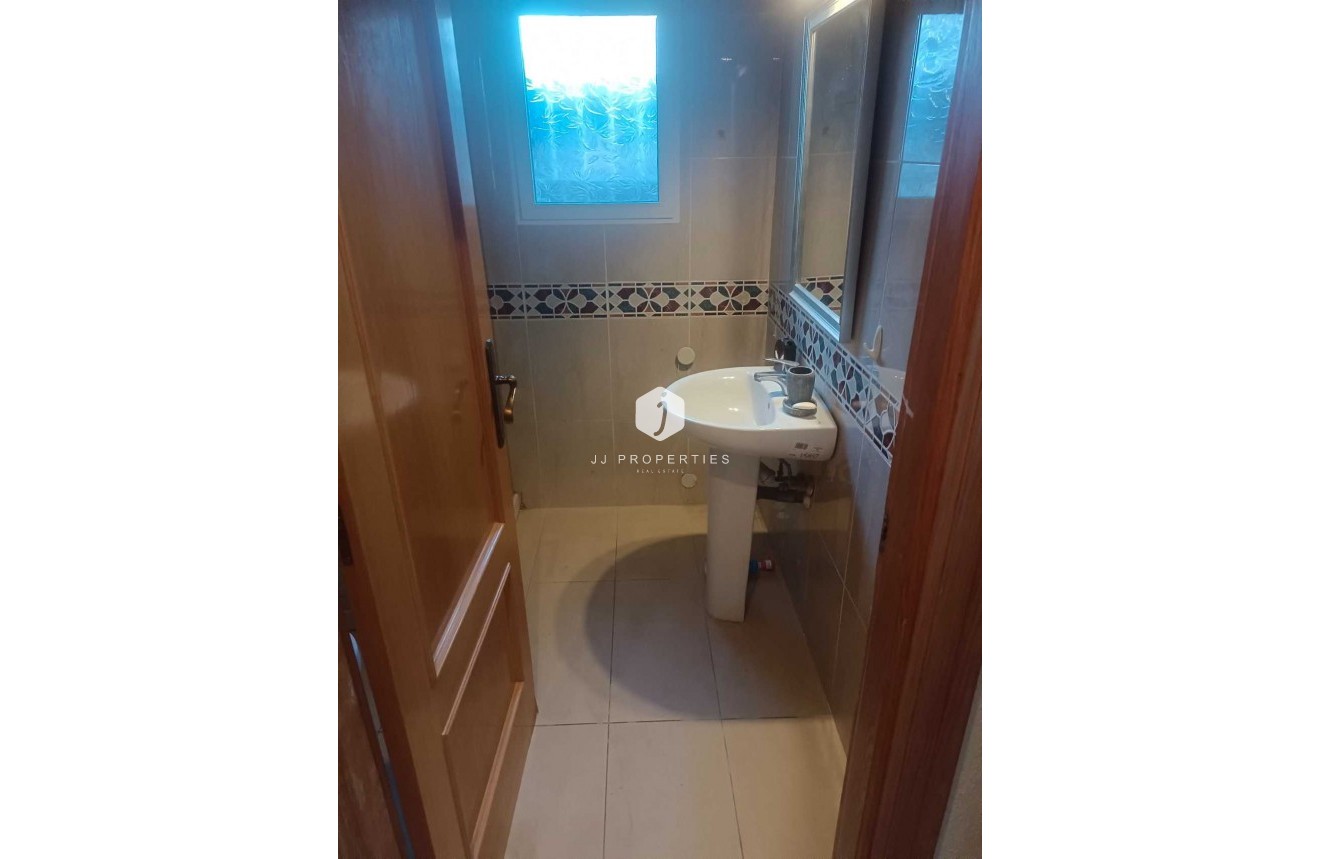 Tweedehands - Villa -
Los Altos - Costa Blanca