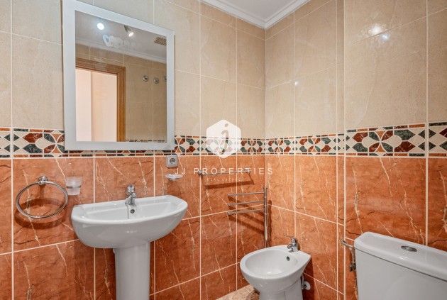 Tweedehands - Appartement / flat -
Algorfa - Inland