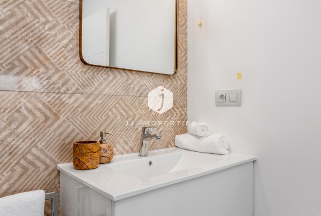 Tweedehands - Appartement / flat -
San Miguel de Salinas - Inland