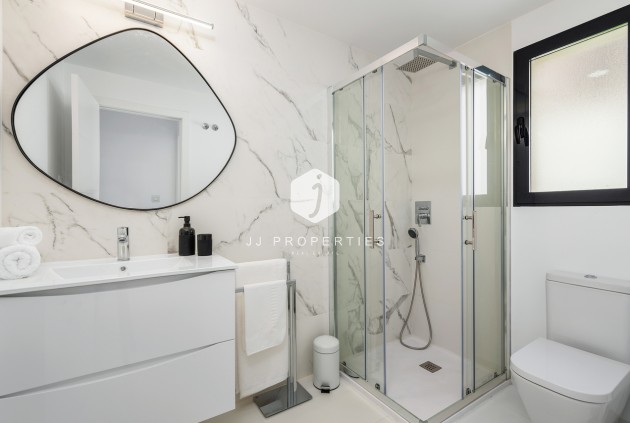 Tweedehands - Appartement / flat -
San Miguel de Salinas - Inland