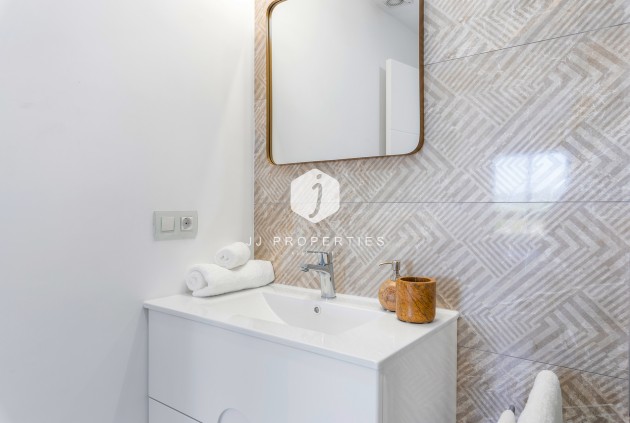 Tweedehands - Appartement / flat -
San Miguel de Salinas - Inland