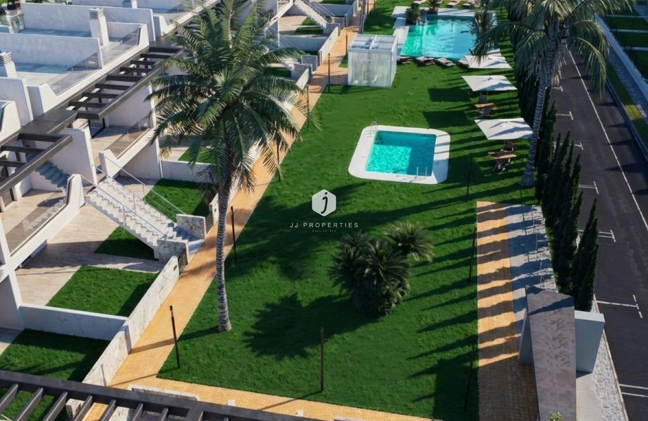 Neue Gebäude - Bungalow -
Pilar de la Horadada - pueblo