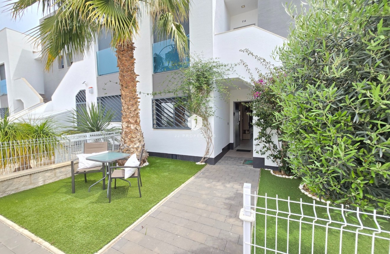 Aus zweiter Hand - Wohnung -
Orihuela Costa - Costa Blanca