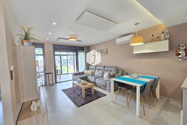 Aus zweiter Hand - Wohnung -
Orihuela Costa - Costa Blanca