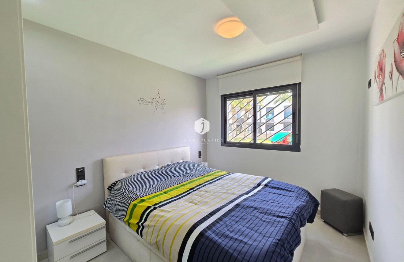 Aus zweiter Hand - Wohnung -
Orihuela Costa - Costa Blanca