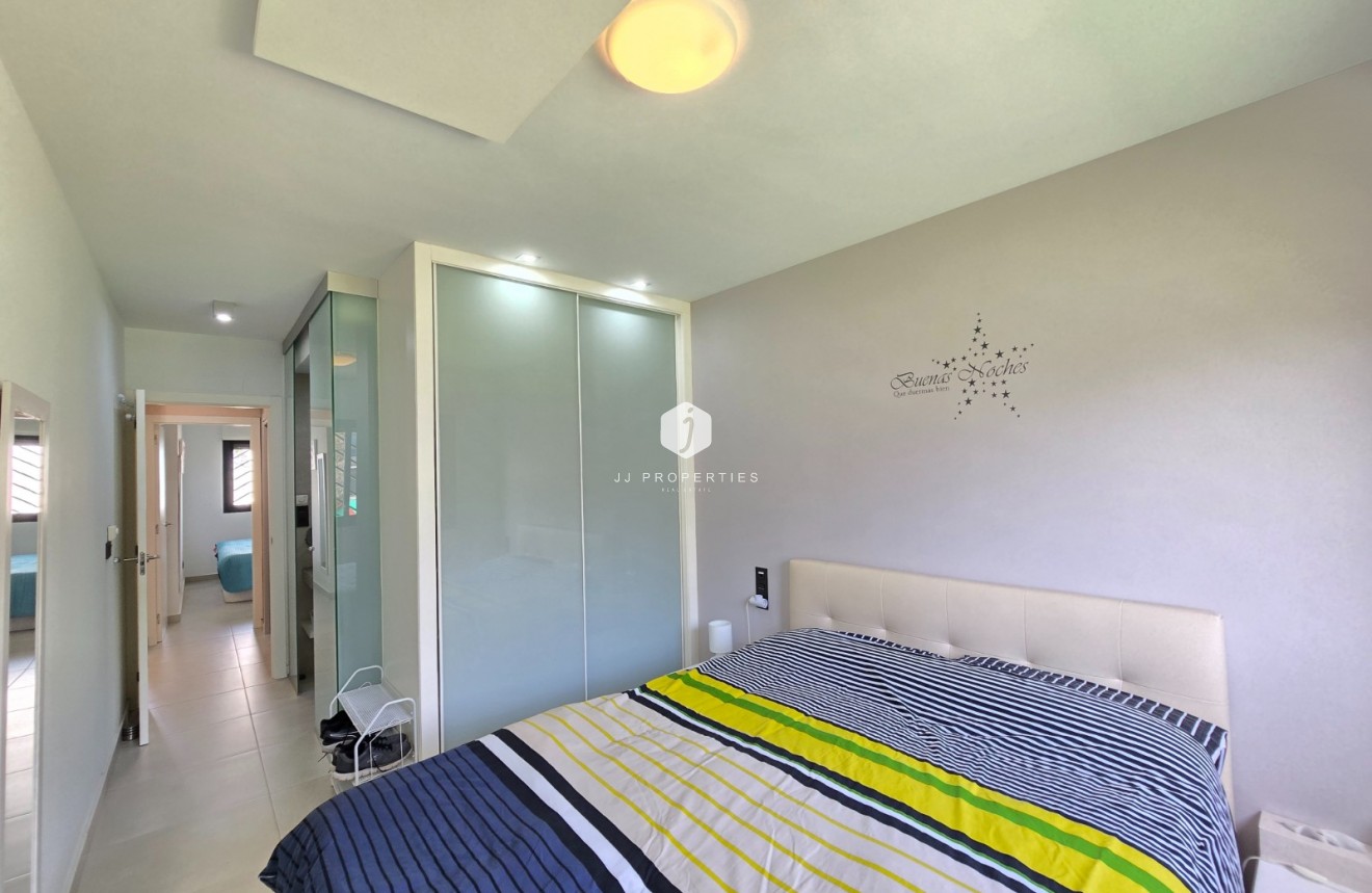 Aus zweiter Hand - Wohnung -
Orihuela Costa - Costa Blanca