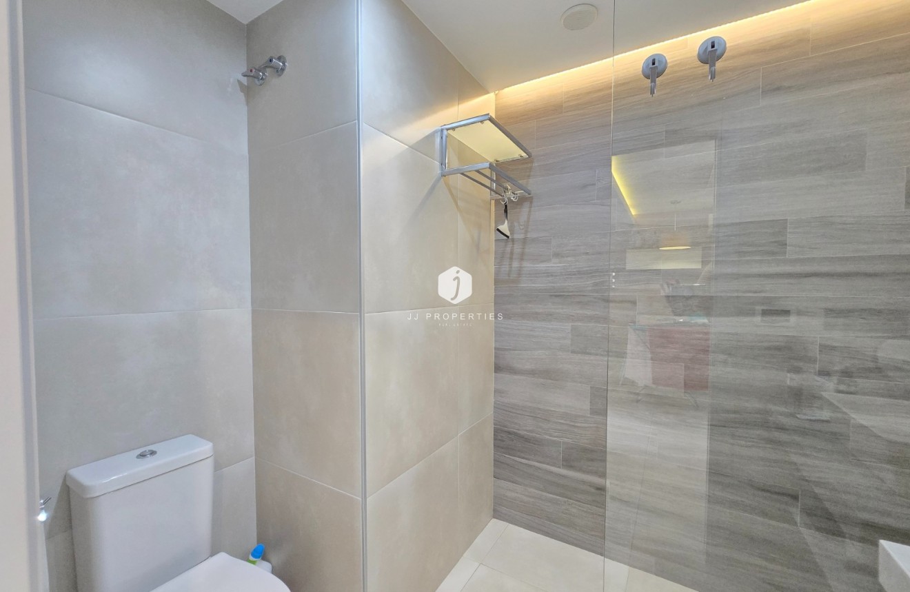 Aus zweiter Hand - Wohnung -
Orihuela Costa - Costa Blanca